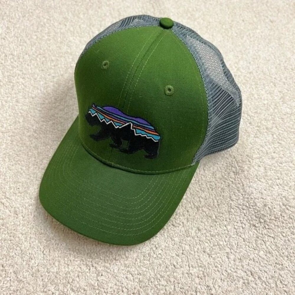Patagonia Fitz Roy Bear Trucker Hat Glades Green